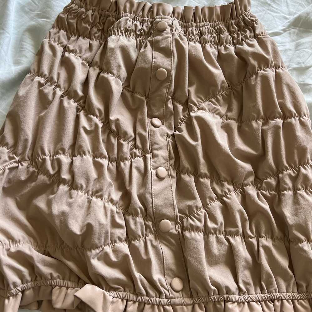 Blush skirt NWT